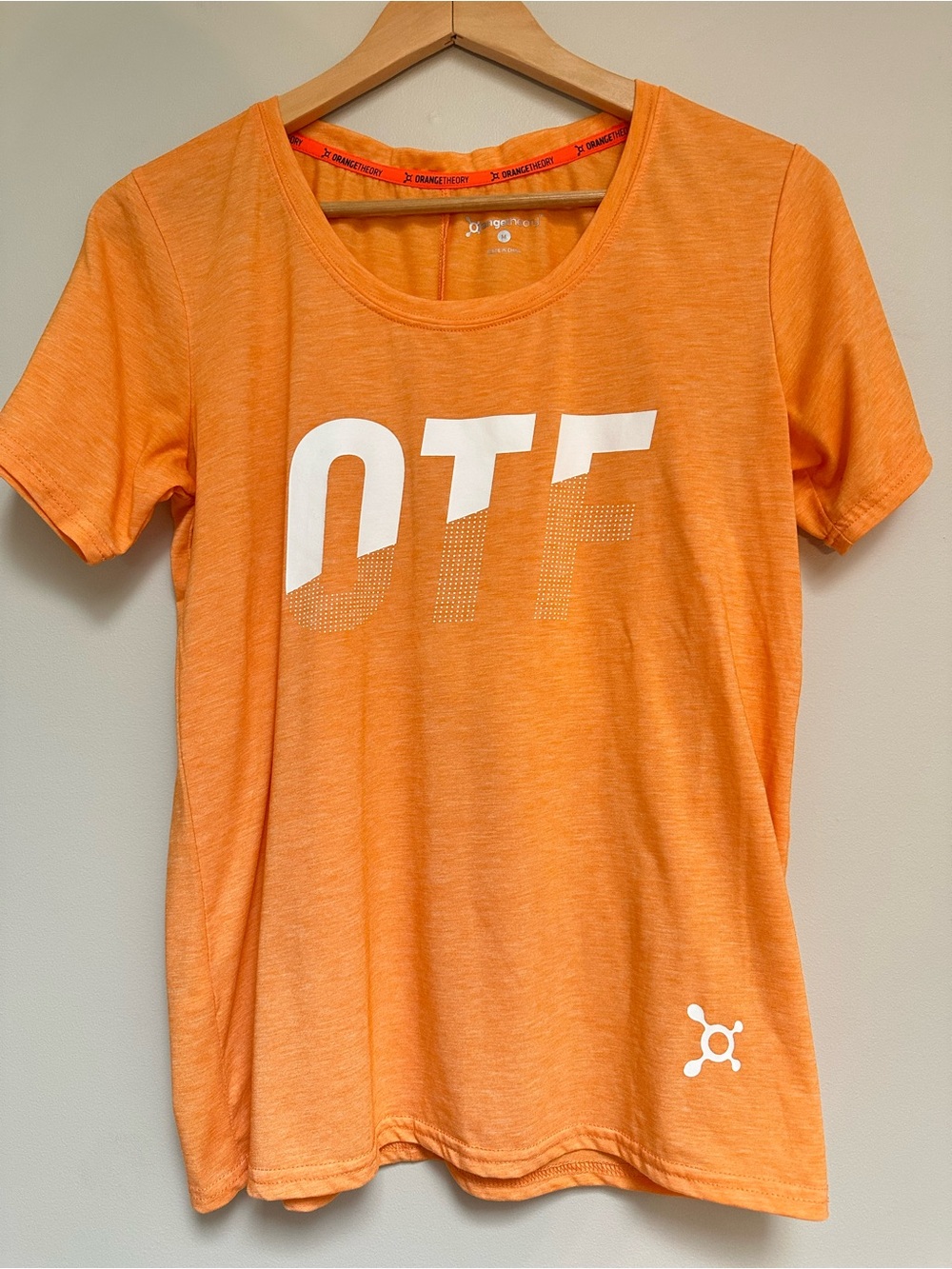 Orangetheory OTF T‑Shirt Men’s/Women’s Medium Orange Short Sleeve Logo Tee